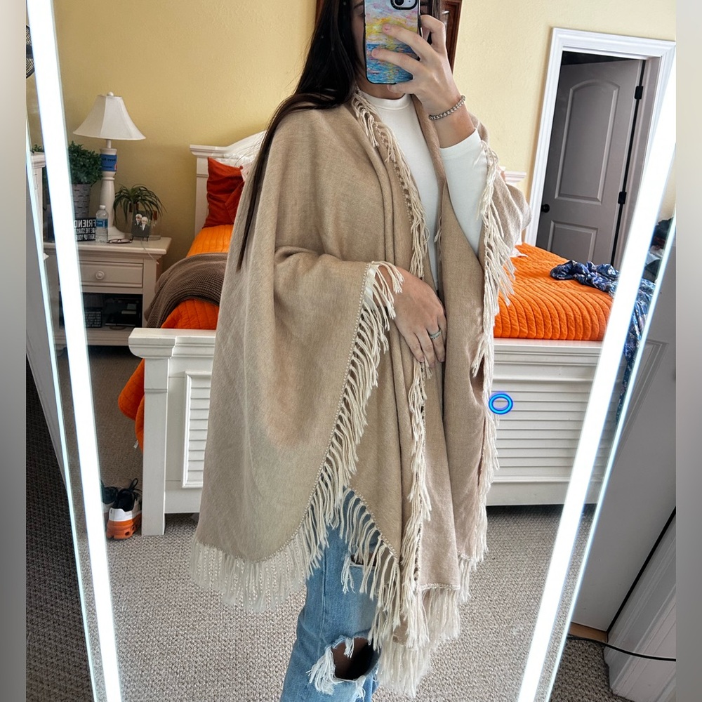 alicia adams alpaca cape /wrap